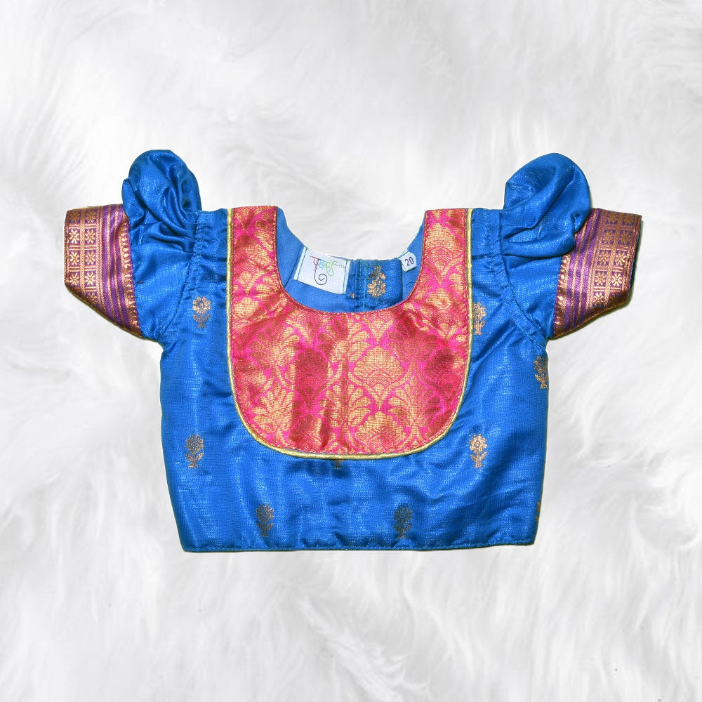Charming Parkar Polka with Traditional Flair
