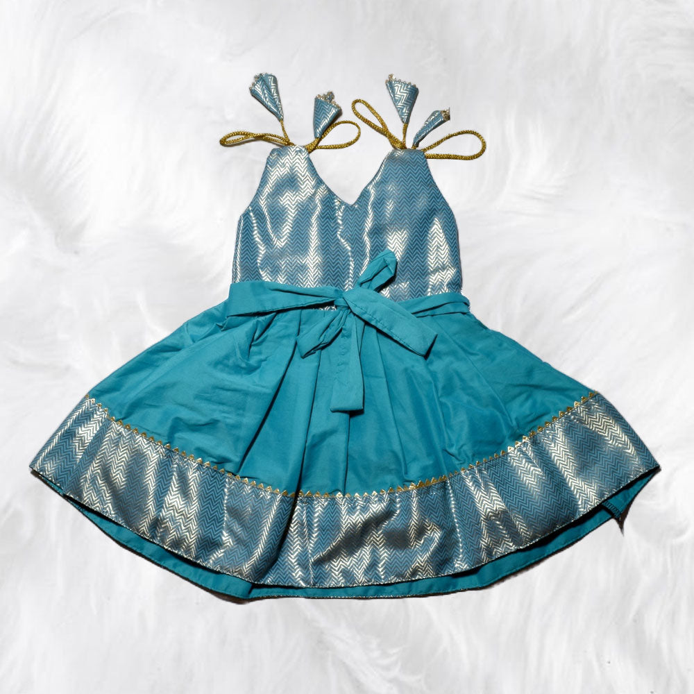 Charming Brocade Frock with Shoulder Knot for Little Girls
