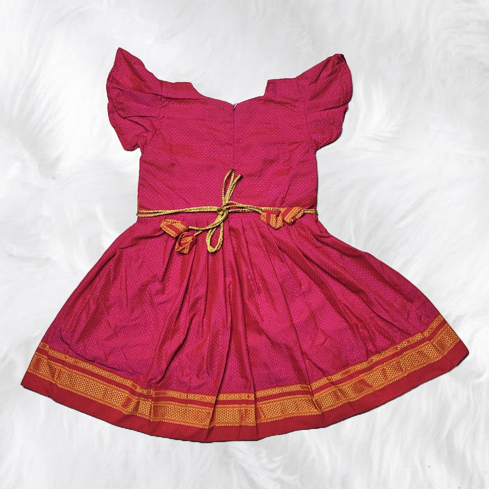 Trendy Khun Frocks Adorned with Side Lace
