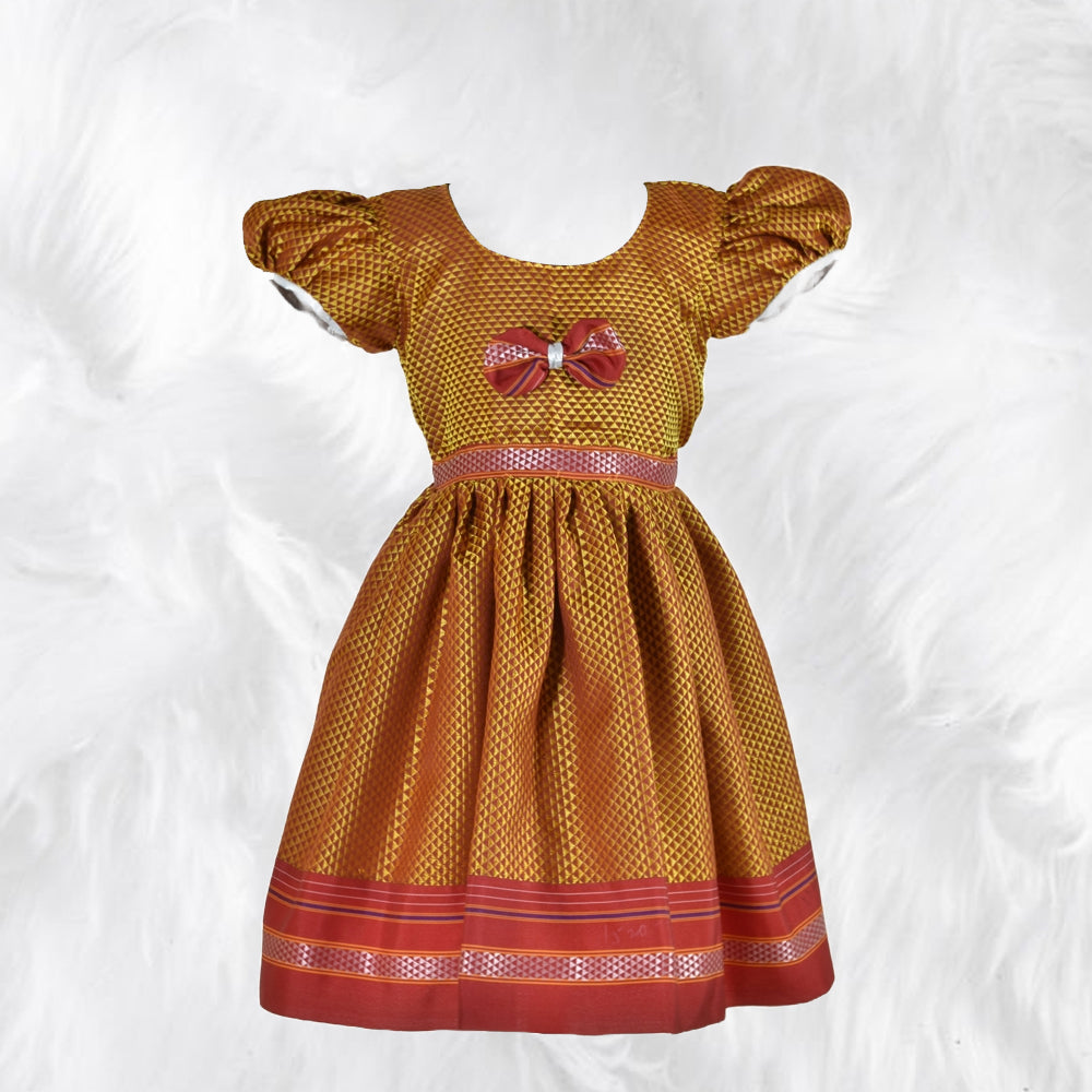 Stylish Khun Frocks Featuring a Delightful Bow Design