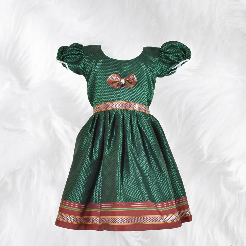 Charming Khun Frocks with Elegant Bow Accent