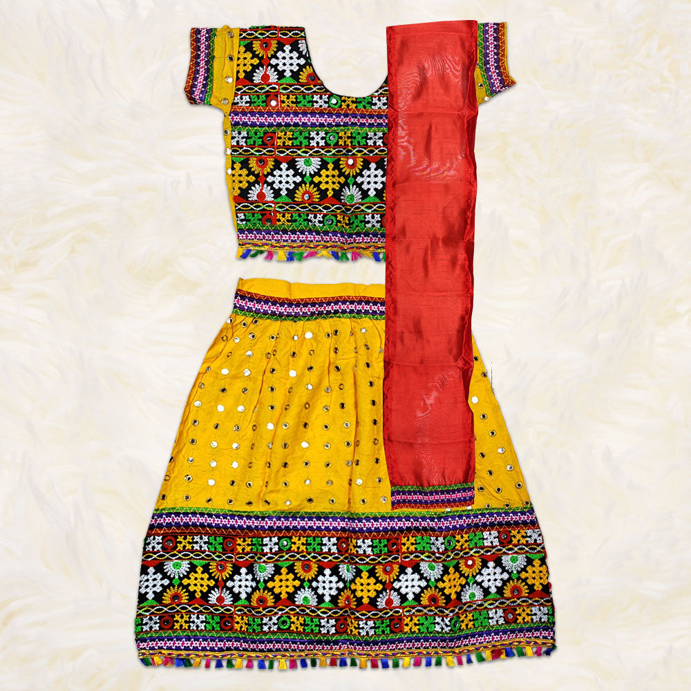 Yellow Navratri Dress – Mirror Pattern Garba Costume for Festivals