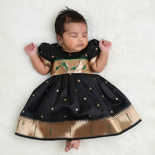 Black Muniya Paithani Newborn Set – Traditional Festive Wear