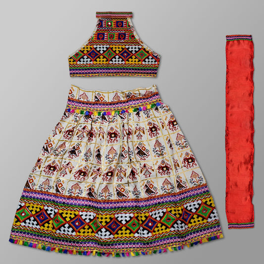 White Patola Style Garba Costume for Girls – Traditional Navratri Dress