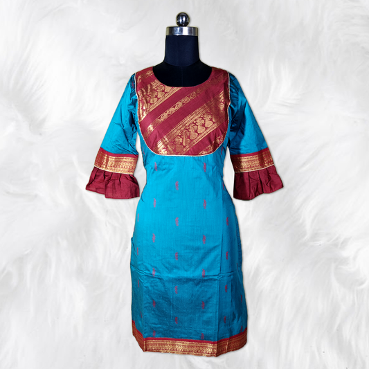 Trendy Kurtis for Women – Comfortable & Chic Ethnic Wear